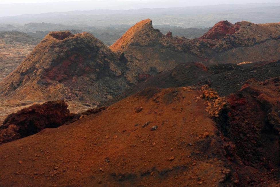 Más cráteres